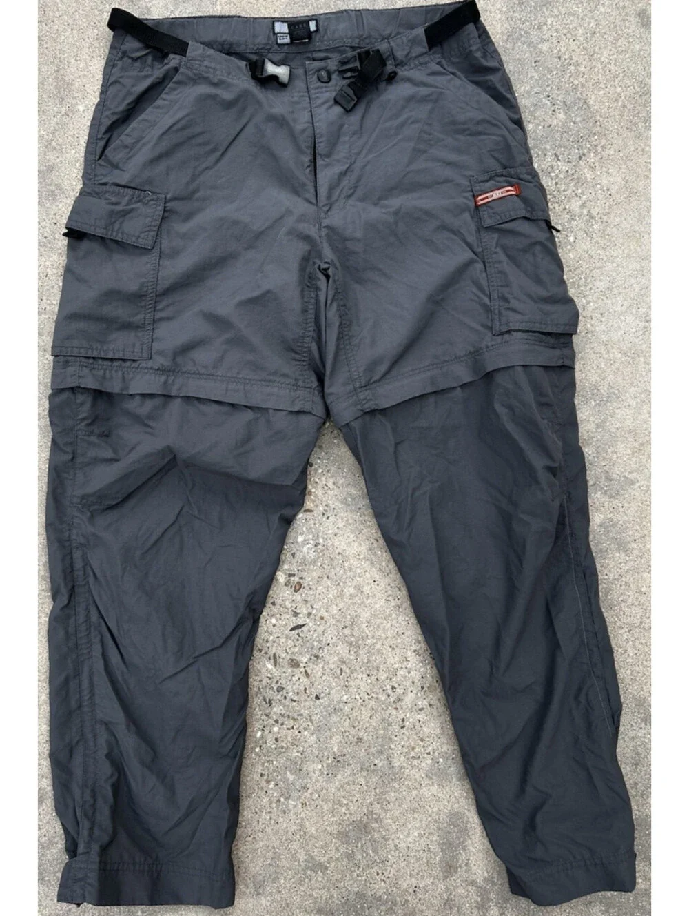 REI Women’s Convertible Hiking Pants Shorts Size 10P Petite Grey aprox 28Wx30L